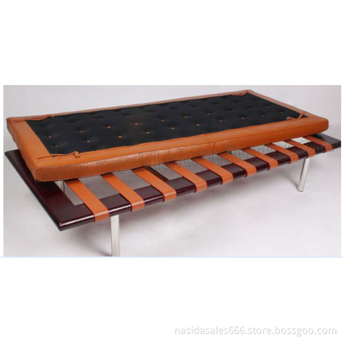 Replica aniline leather brown Barcelona Daybed